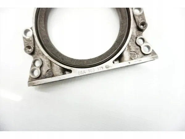 Skoda Octavia Motorparti 2.0 TFSI 147kW 06A103171B image 3