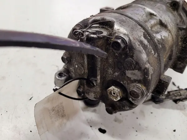 Ilmastointikompressori OPEL VECTRA C 1.9L diesel image 7