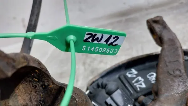 Mozzo sterzo anteriore destro SKODA YETI A3 GOLF VI CADDY III image 4