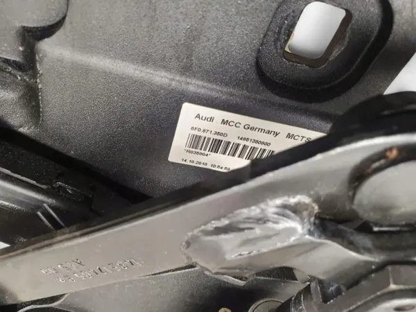 Katonivel oikea OEM 8F0871350D Audi A5 Cabriolle image 6