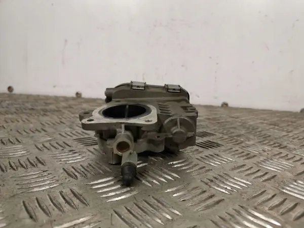 Kaasuläppä OEM 55229467 Alfa Romeo Giuliettaan image 3