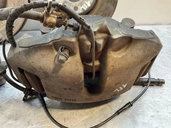 Jeu de freins BMW OE OEM 6036 pour Série 5 F10/F11 image 7