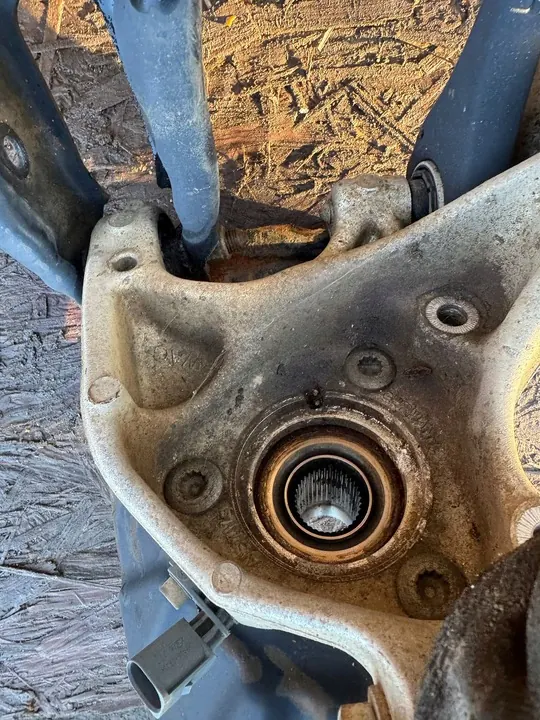 Snodo posteriore destro VW Tiguan II Audi Q3 image 4