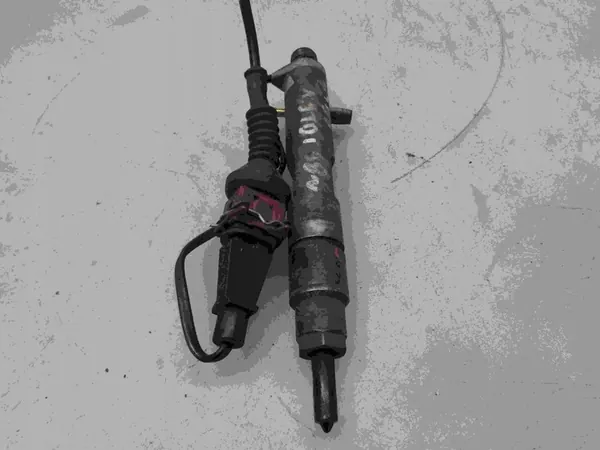 Iniettore A4 B5 98R 1.9 TDI Passat B5 028130201S image 4