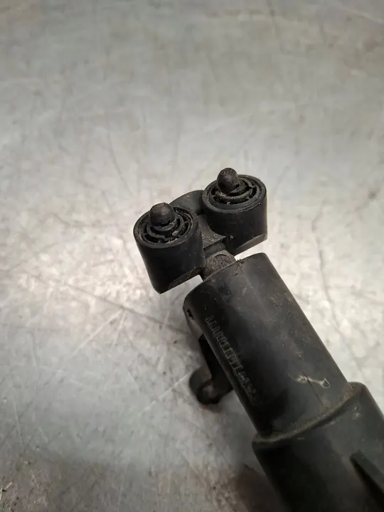 Mercedes-Benz C W203 2004 Boquilla de lavado delantera derecha image 2