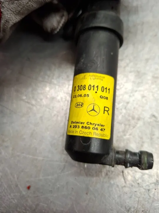 Mercedes-Benz C W203 2004 Boquilla de lavado delantera derecha image 5