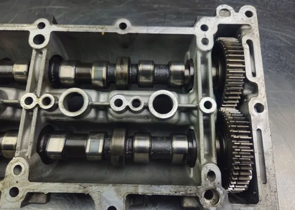 OEM 55247047 Kamaxeltäck för Fiat 2.0 JTD image 7