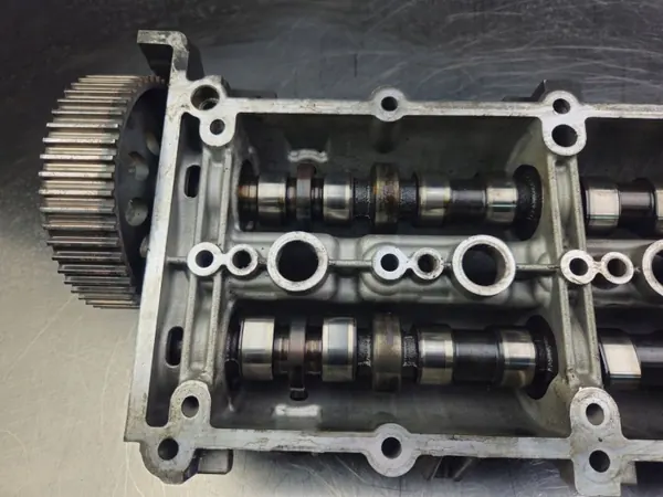 OEM 55247047 Kamaxeltäck för Fiat 2.0 JTD image 8
