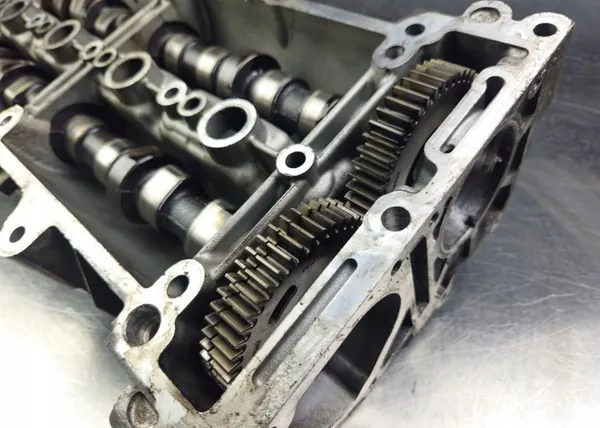 OEM 55247047 Kamaxeltäck för Fiat 2.0 JTD image 9