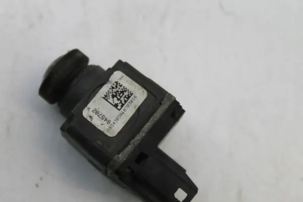 Land Rover Kamera OEM BJ32-19H422-AB - Käytetty image 3