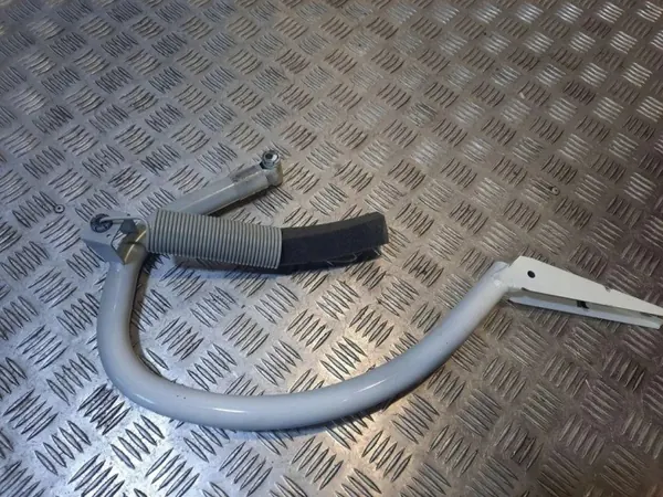 Mercedes CLA Vasen Taka Saranat OEM A1177500128 image 2