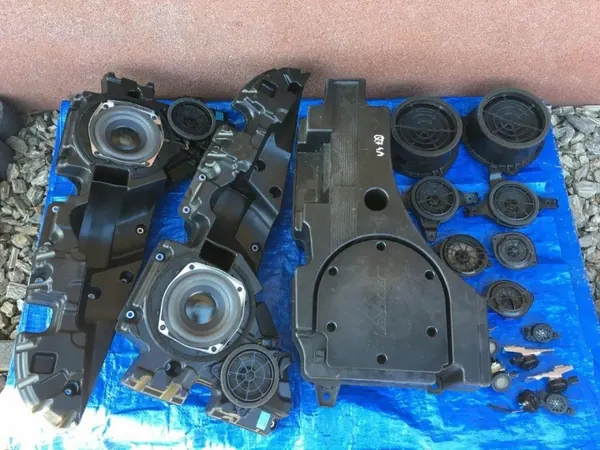 Audi Q7 BOSE Högtalarsats OEM 4M0035297 2017 image 2