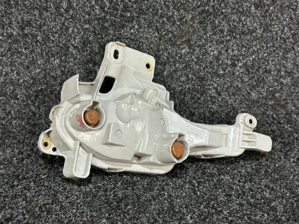 MAZDA 3 17-18 Indicador de Parachoques Frontal Izquierdo B63C51360A image 4