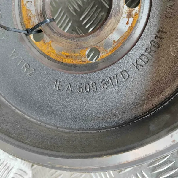 Tambor de freno trasero derecho OEM 1EA609617D VW ID.3 image 5