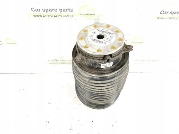 Mercedes-Benz C W205 2016 Bakre högra stötdämpare OEM image 2