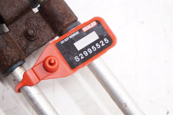 VOLVO XC70 II V70 III Tuyau de direction assistée 31201111 image 5