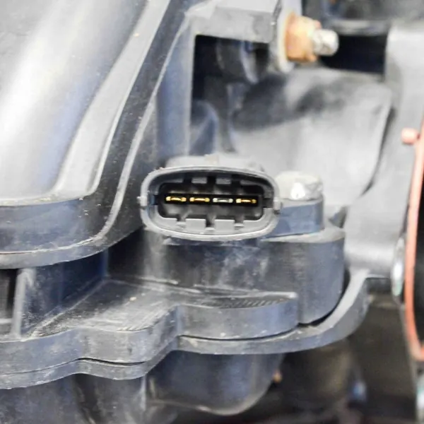 Insugningsgrenrör Hyundai OE OEM 3930028100 - Begagnad image 7