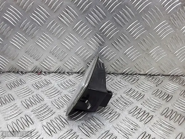 Audi A1 Luz Trasera Derecha 2016 Hatchback 8X0945096 image 2