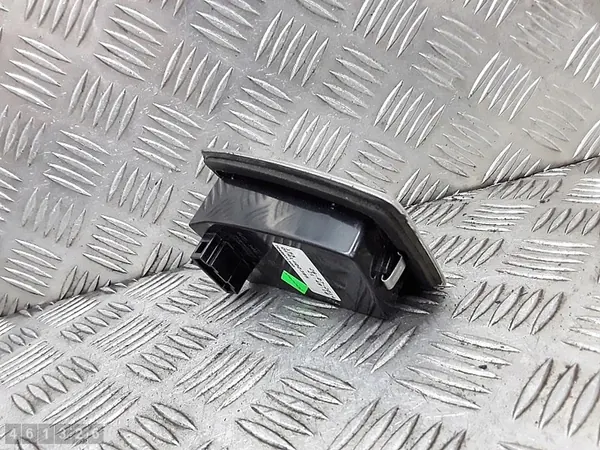 Audi A1 Luz Trasera Derecha 2016 Hatchback 8X0945096 image 3