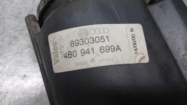 Farol esquerdo Audi A6 C5 1.8B 97R 4B0941699A image 7