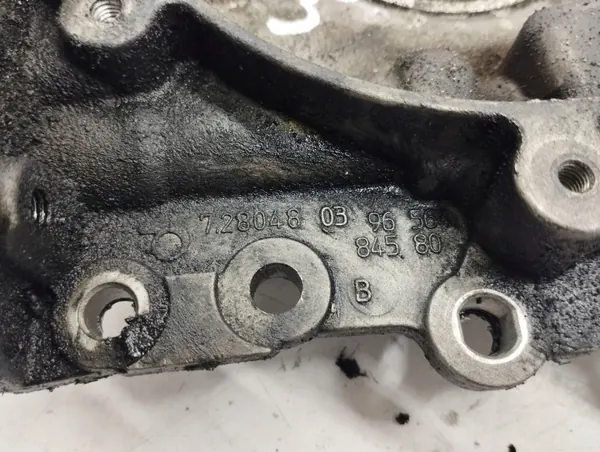 Öljypumppu Ford OE OEM 26724800 Focus C-MAX 2005 image 6