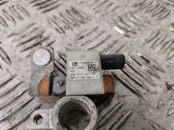 Opel Mokka Pyrotekniikkapuristin OEM FBZ9399 image 3