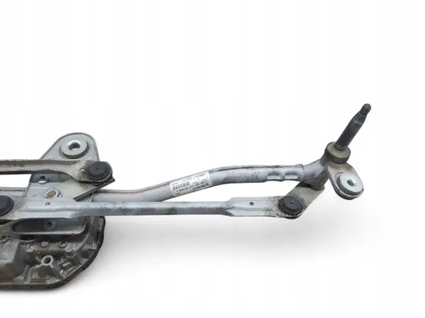 Audi Q3 8U Ruitenwissermechanismen image 3