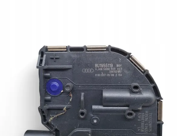 Audi Q3 8U Ruitenwissermechanismen image 6