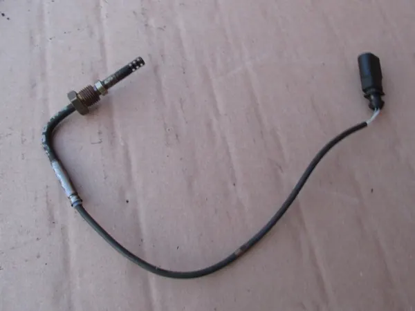 Sensor de temperatura de escape Audi A8 D3 3.0 TDI 059906088M image 3