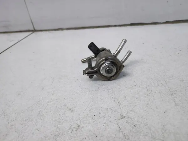 AdBlue Injektor Mercedes E-Klass W213 3.0 CDI image 4