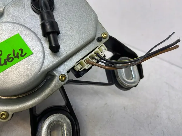 Mercedes-Benz OE A203 820 46 42 Heckwischermotor image 4