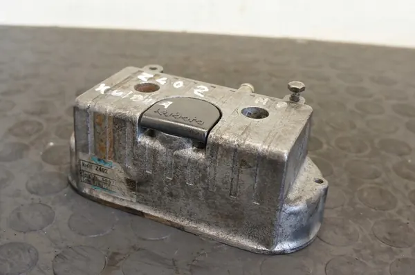 Couvercle de soupape Aixam Microcar Kubota 0.4D Z402 image 2