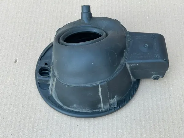 Tapa de combustible VW POLO 6C LD7R - Pieza OEM image 3
