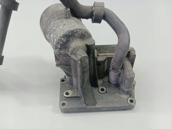 Öljynsuodinkotelon pohja OEM 070115389B VW image 3