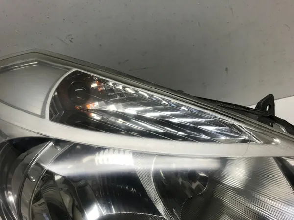 Farol Dianteiro Direito Renault Clio III 05-09 OEM image 4