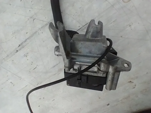 Mercedes-vesilämmittin OEM A0001590504 E-luokka W210 image 6
