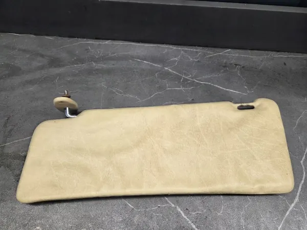 Zonnescherm links OEM Oslona slupka Mercedes w123 image 4