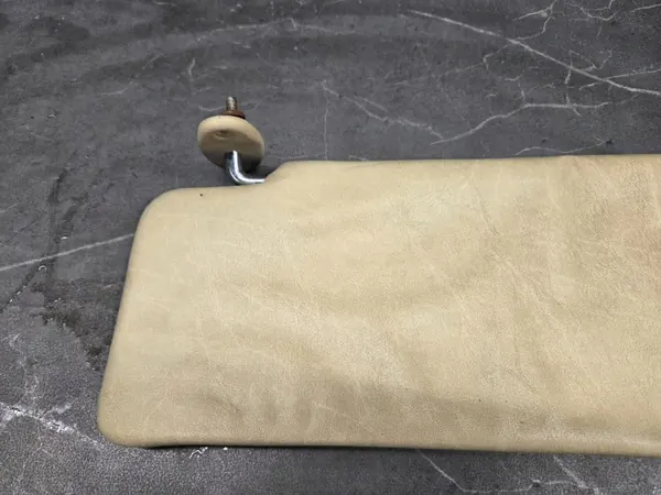 Zonnescherm links OEM Oslona slupka Mercedes w123 image 5