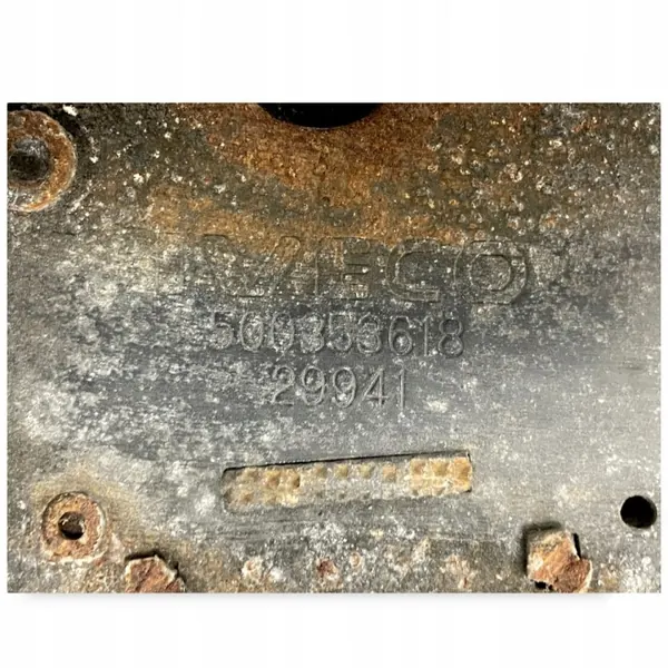 OEM 500353618 Iveco Ohjaamon Lukitus, Oikea Puoli image 5