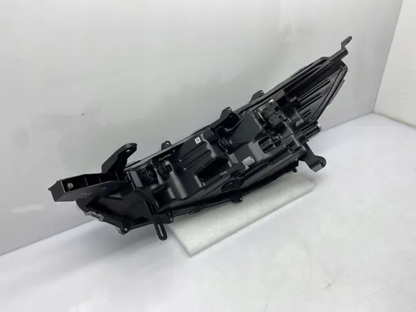 Faros derecho Toyota Corolla Cross LED 16-183 image 5