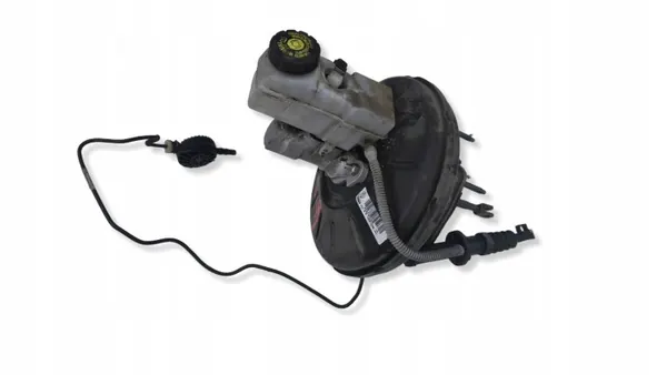 Renault Capturin jarruvahvistin OEM 472J03202R image 2