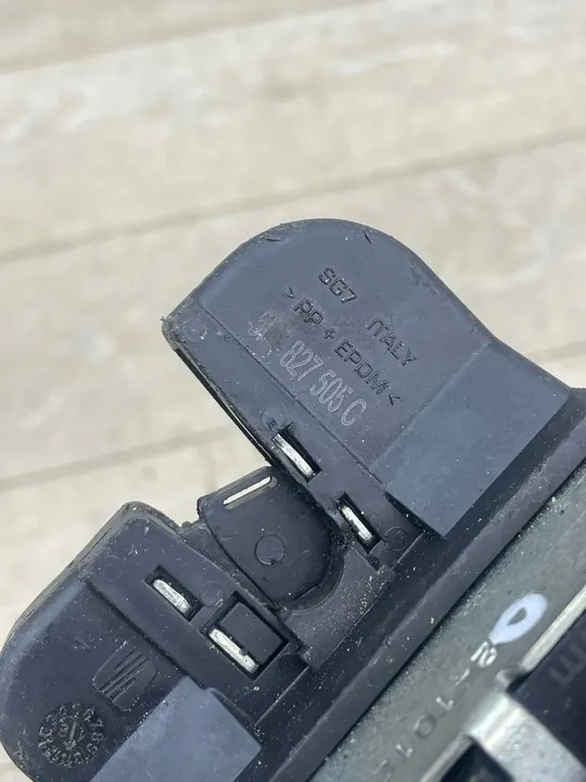 Baklås för VW 1K6827505C 5M0827505B EO-0014479 image 2