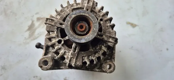 Vaihtovirtageneraattori BMW F10 F11 N57 3.0D image 3