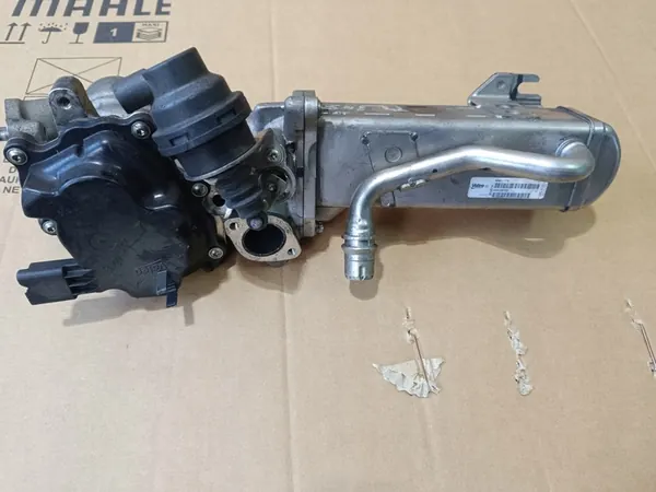 Enfriador EGR Peugeot 508 2.2 GT 9678163380 image 2