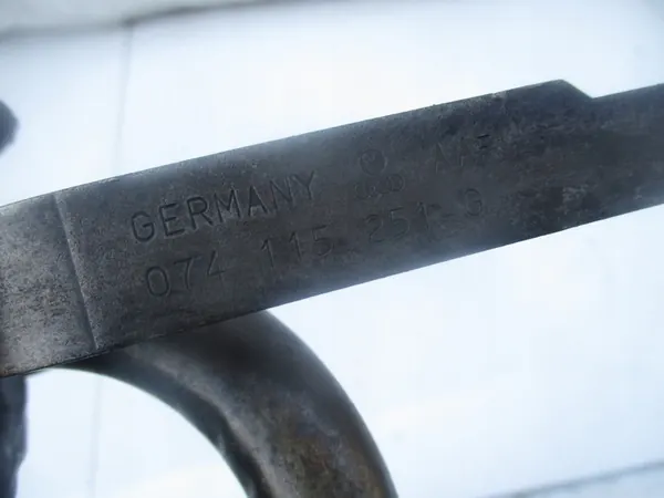 Bomba de óleo VW Transporter Caravelle Multivan T4 2.4D 2.5TDI OEM image 3