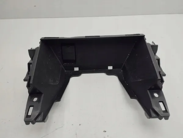 Mazda CX-5 II 2020 Voor 12V-aansluiting OEM K12364361 image 2