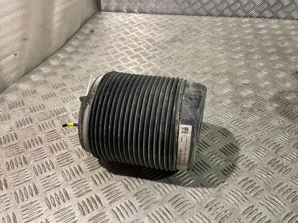 Volvo XC90 2018 Coussin Suspension Pneumatique Arrière OEM 31476428 image 4