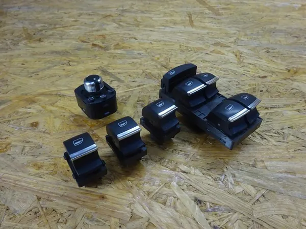 AUDI A3 8P 5D Lift Fensterheber Schalter Set Chrom image 8