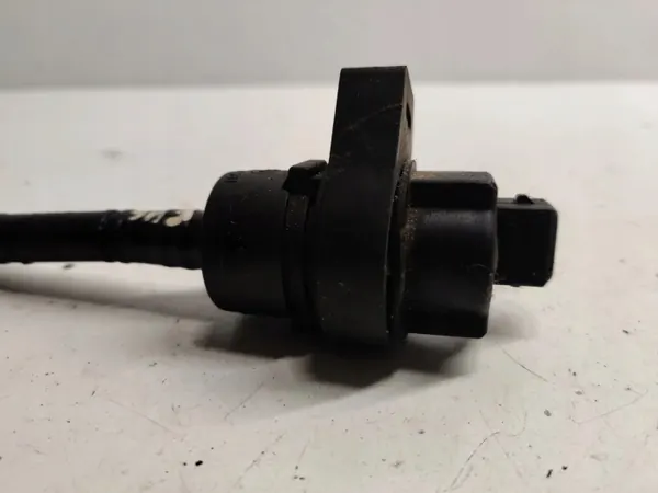 Entrée carburant BMW 3 E46 OEM 7512576 - 2000cc 2005 image 3