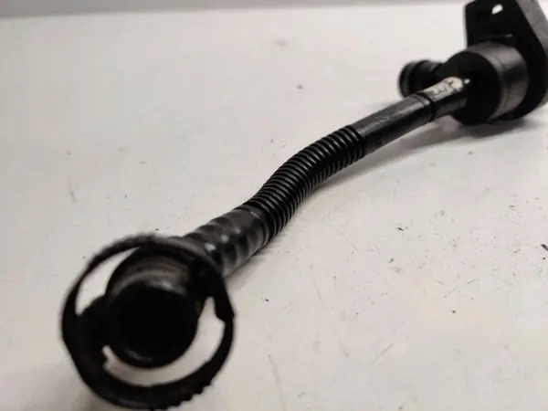 Entrée carburant BMW 3 E46 OEM 7512576 - 2000cc 2005 image 5